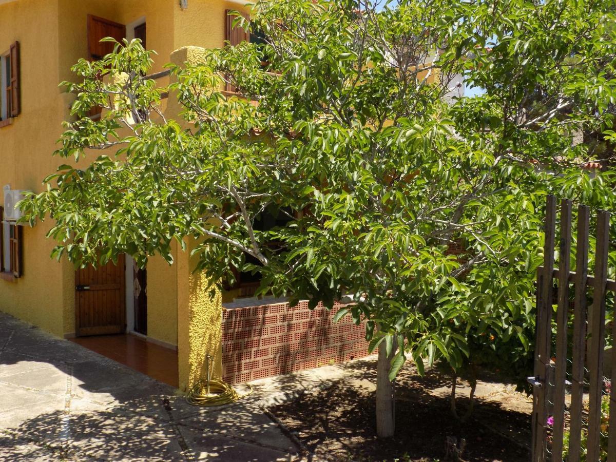 Casa Vacanze Gardenia Solanas  Exteriör bild